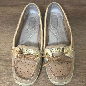 Gold trimmed sperrys